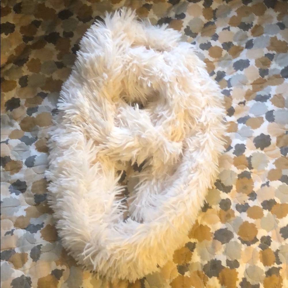 Fluffy Infinity Scarf